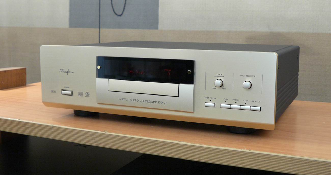 Accuphase DP-77 CD Players