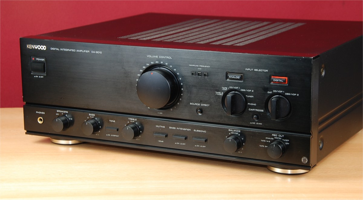 Kenwood DA-9010 Integrated Amplifiers