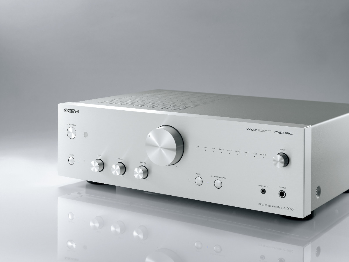 Onkyo A-9050 Integrated Amplifiers