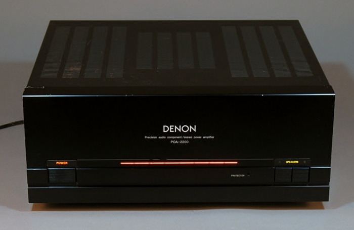 Denon POA-2200 Power Amplifiers