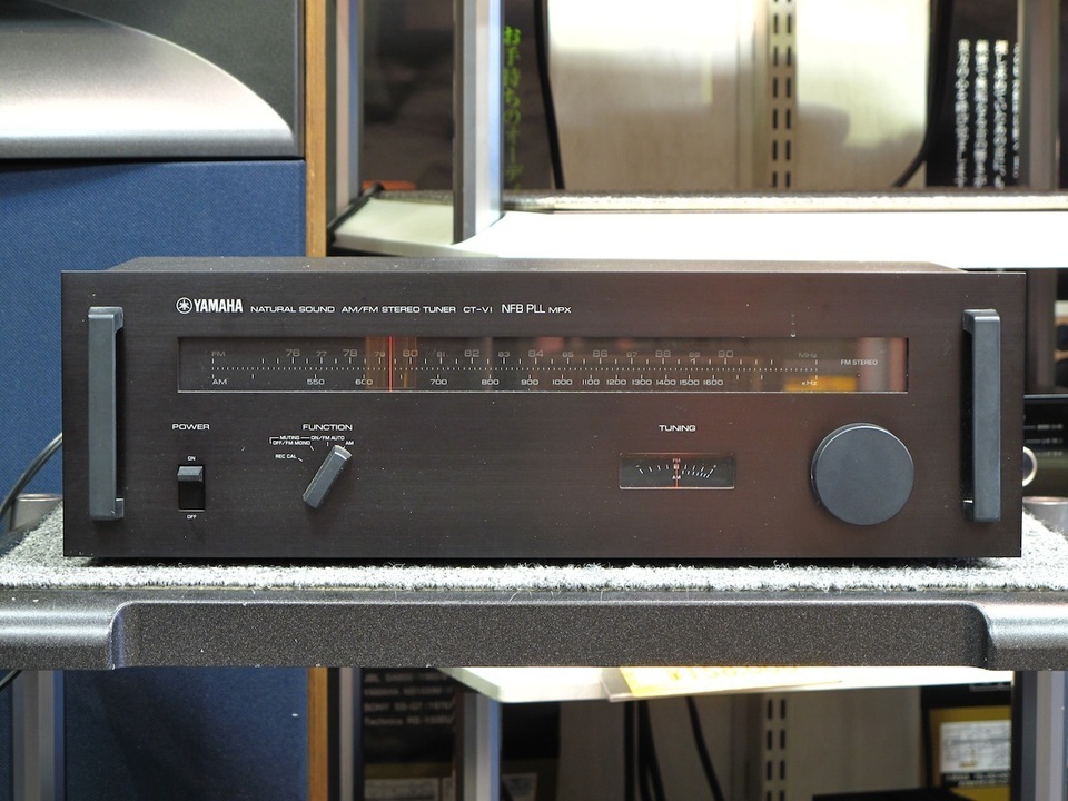 Yamaha CT-V1 Tuners