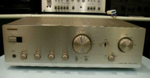 Onkyo A-820 Integrated Amplifiers