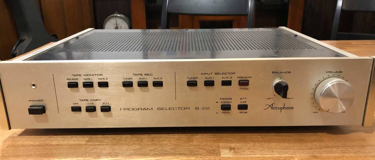 Accuphase S-22