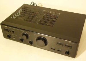 Onkyo A-820 Integrated Amplifiers
