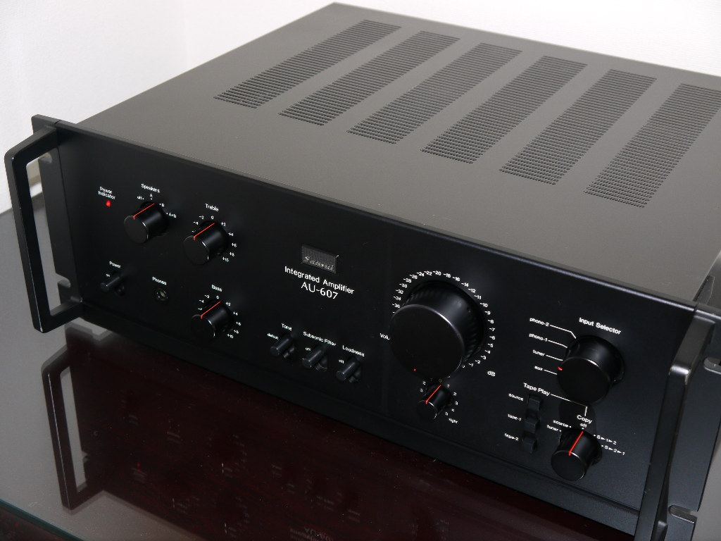 Sansui AU-607 Integrated Amplifiers
